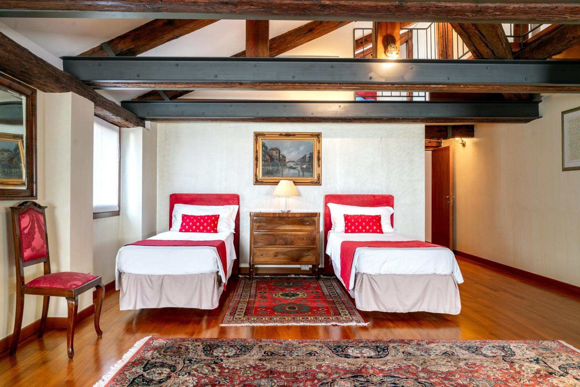 Palazzo San Luca Hotel Venice Room photo