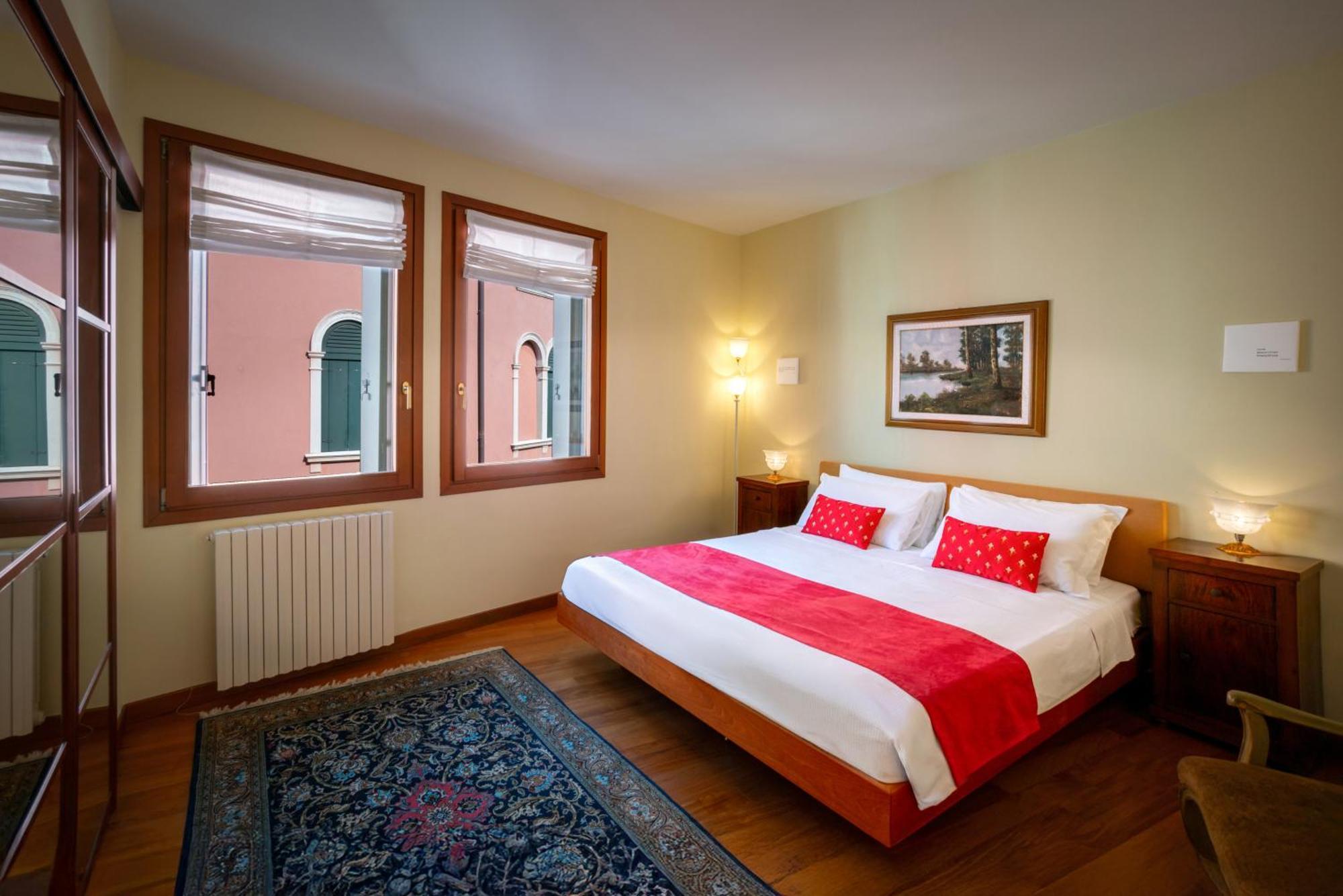Palazzo San Luca Hotel Venice Room photo